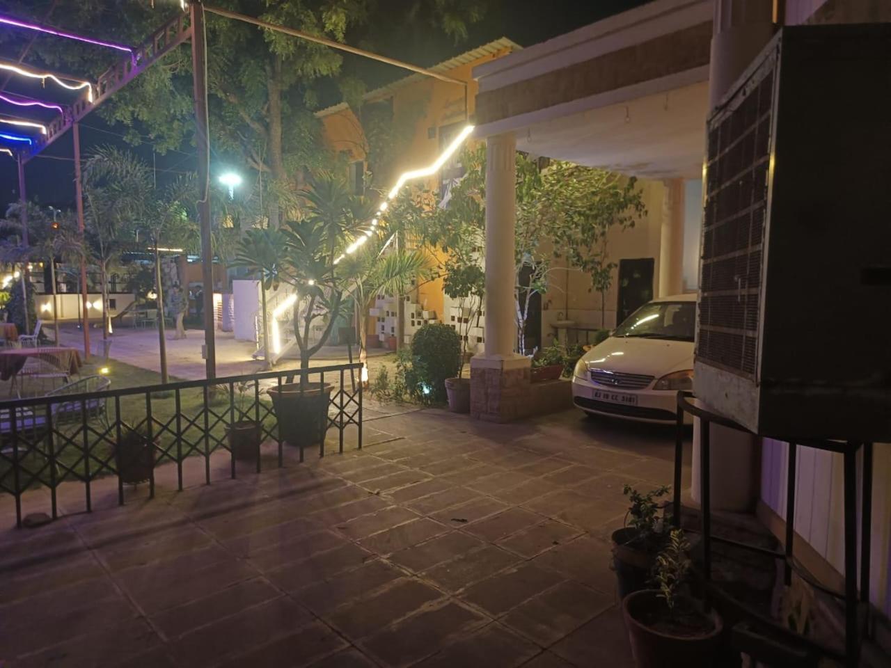 Sisodia Hotel & Resorts Jodhpur  Buitenkant foto