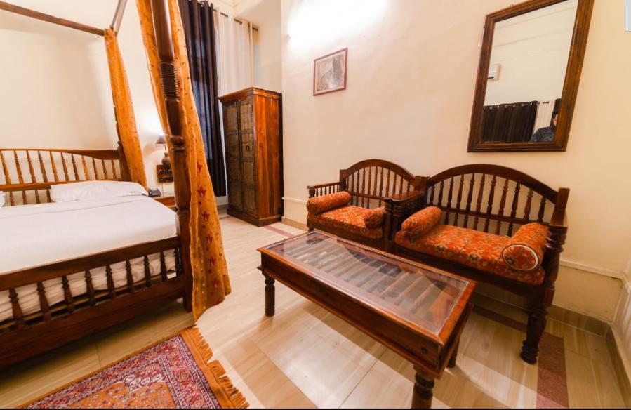 Sisodia Hotel & Resorts Jodhpur  Buitenkant foto