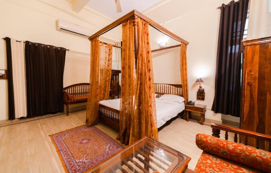 Sisodia Hotel & Resorts Jodhpur  Buitenkant foto